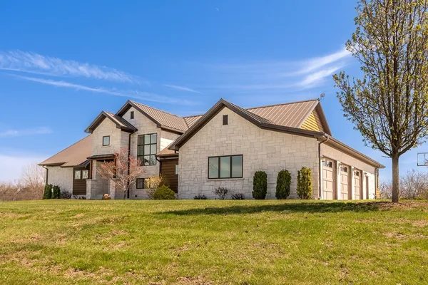 $1,200,000 | 9909 Decatur Road, Marion, IL 62959