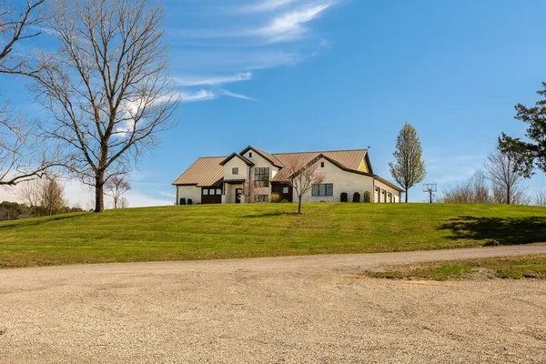 $1,200,000 | 9909 Decatur Road, Marion, IL 62959