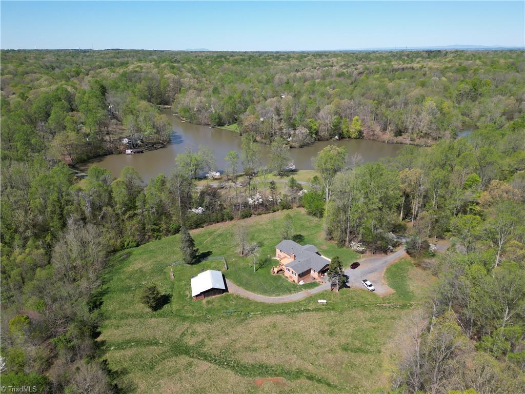 541 Lake Lemar Road Reidsville, NC 27320 - Photo 5 of 47 Gallery Image 5
