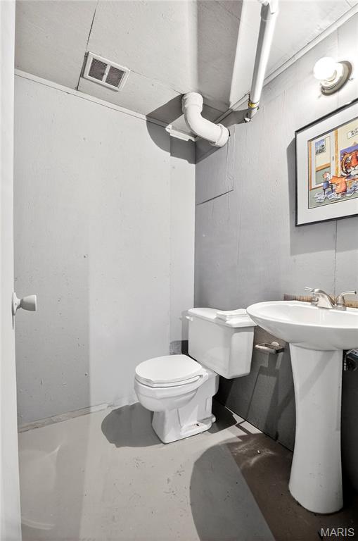 10067 Springwood Drive Ladue, MO 63124 - Photo 22 of 27