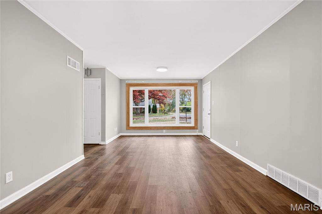 10067 Springwood Drive Ladue, MO 63124 - Photo 10 of 27