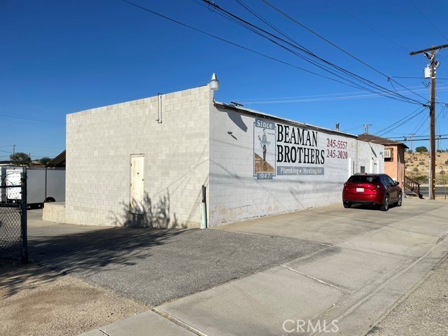 14160 Hesperia Road Victorville, CA 92395 - Photo 1 of 9 Gallery Image 1