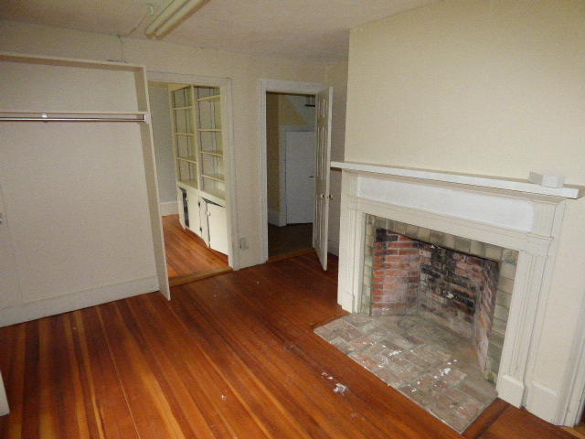 38 Bowden Point Road Prospect, ME 04981 - Photo 10 of 22 parlor