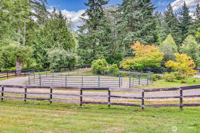 $1,700 | 25105 Taka Lane Northeast, Unit SUITEB, Kingston, WA 98346