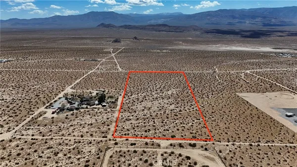 $27,000 | 709 East End Road, Lucerne Valley, CA 92356