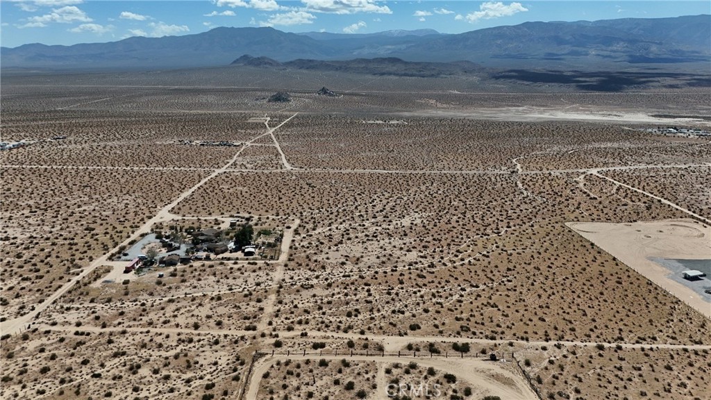 709 East End Road Lucerne Valley, CA 92356 - Photo 2 of 7
