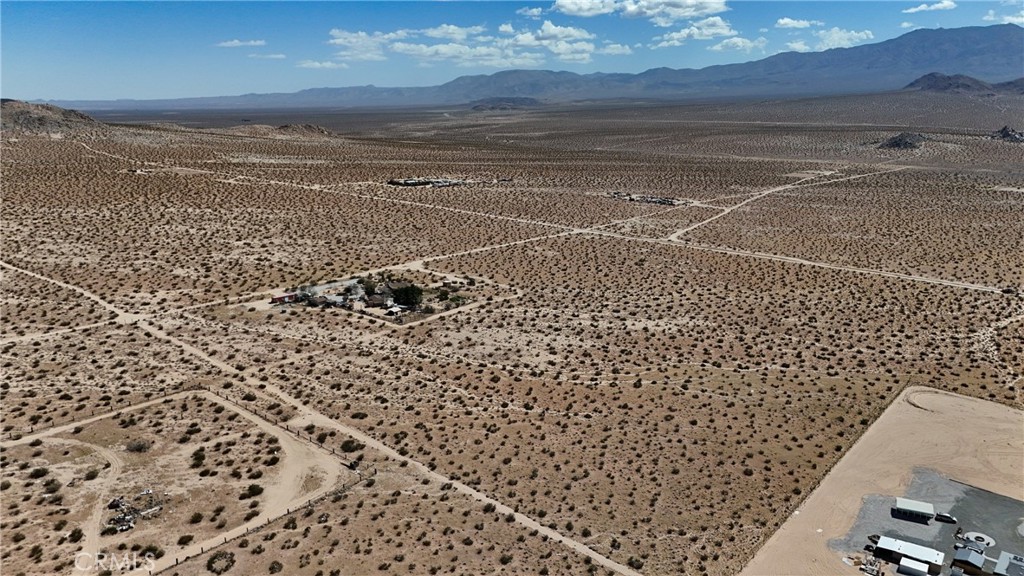 709 East End Road Lucerne Valley, CA 92356 - Photo 4 of 7