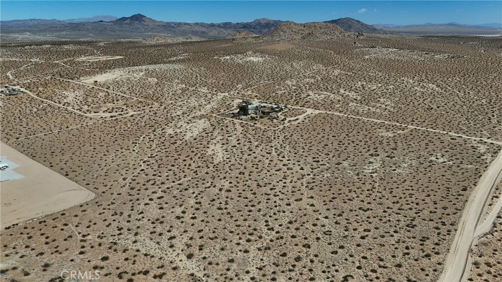 709 East End Road Lucerne Valley, CA 92356 - Photo 6 of 7