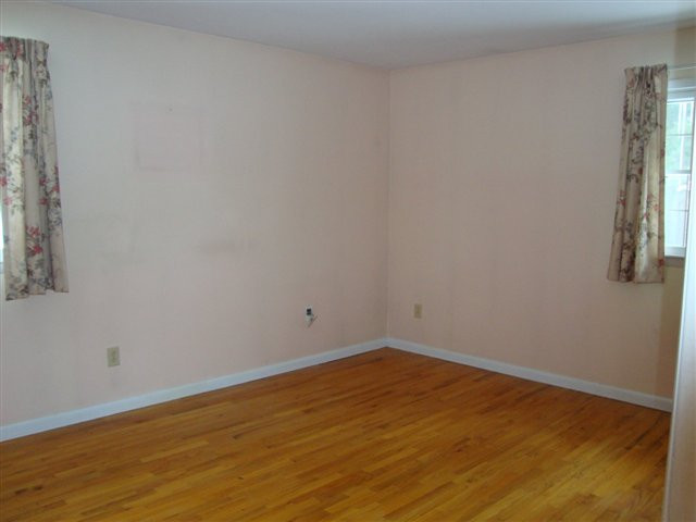 3 Mohawk View Road Colonie, NY 12110 - Photo 11 of 12 Photo 11