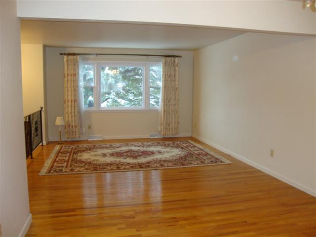 3 Mohawk View Road Colonie, NY 12110 - Photo 2 of 12 Photo 2