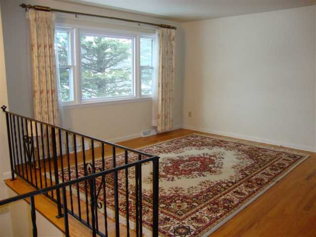 3 Mohawk View Road Colonie, NY 12110 - Photo 3 of 12 Photo 3