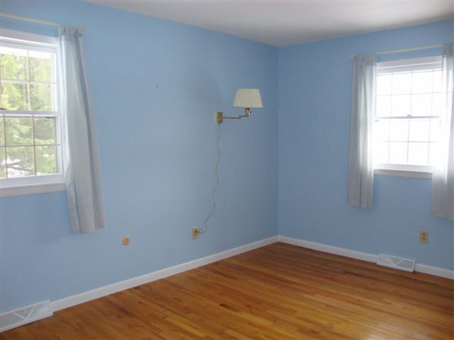 3 Mohawk View Road Colonie, NY 12110 - Photo 10 of 12 Photo 10