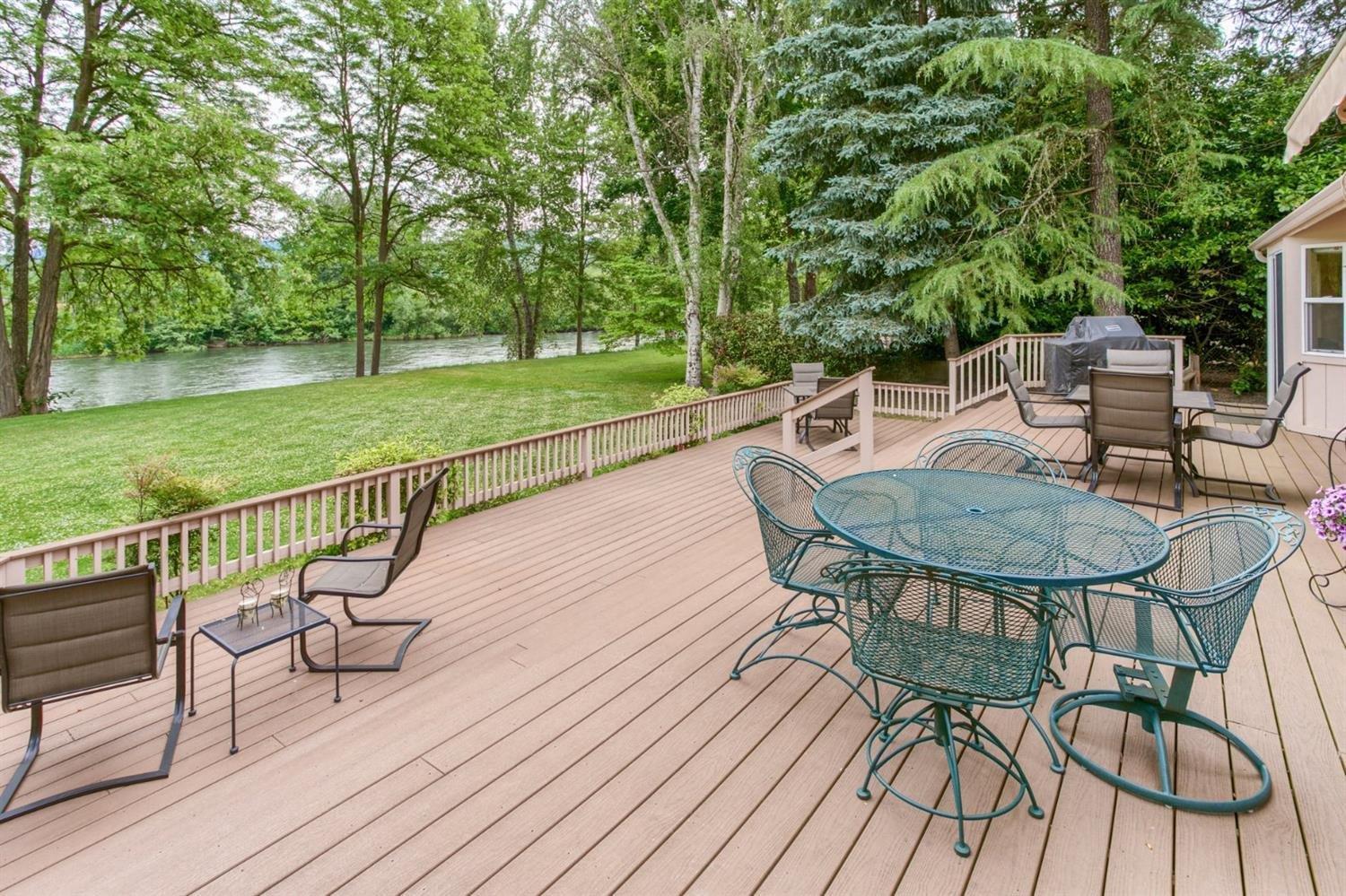 2818 South River Road Grants Pass, OR 97527 - Photo 2 of 35 Huge Entertainment Deck overlooking the