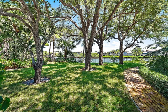 $25,000 | 18669 Southeast Palm Island Lane, Jupiter, FL 33458