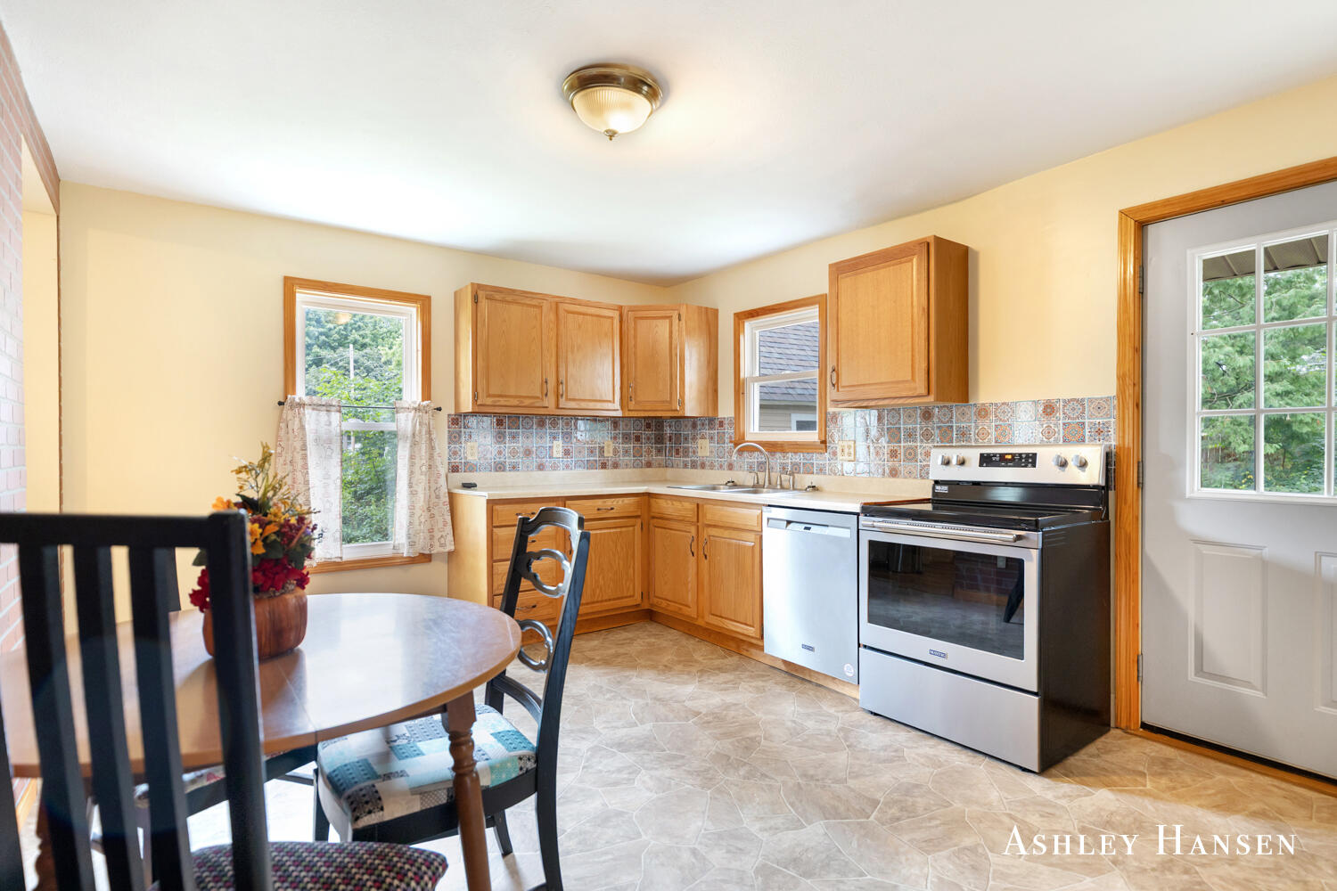 812 Alderman Street Belding, MI 48809 - Photo 12 of 24 kitchen
