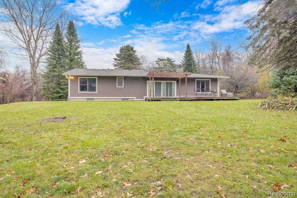 3080 South Lake George Road Dryden, MI 48428 - Photo 32 of 40