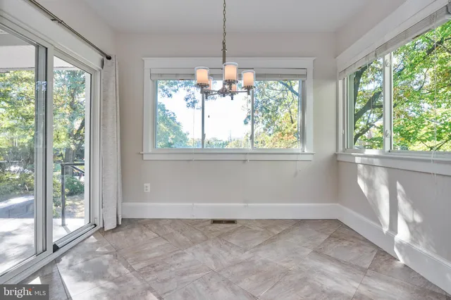 $1,175,000 | 407 North Bryan Street, Arlington, VA 22201