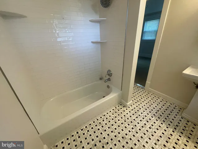 $1,175,000 | 407 North Bryan Street, Arlington, VA 22201