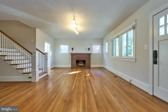 $1,175,000 | 407 North Bryan Street, Arlington, VA 22201