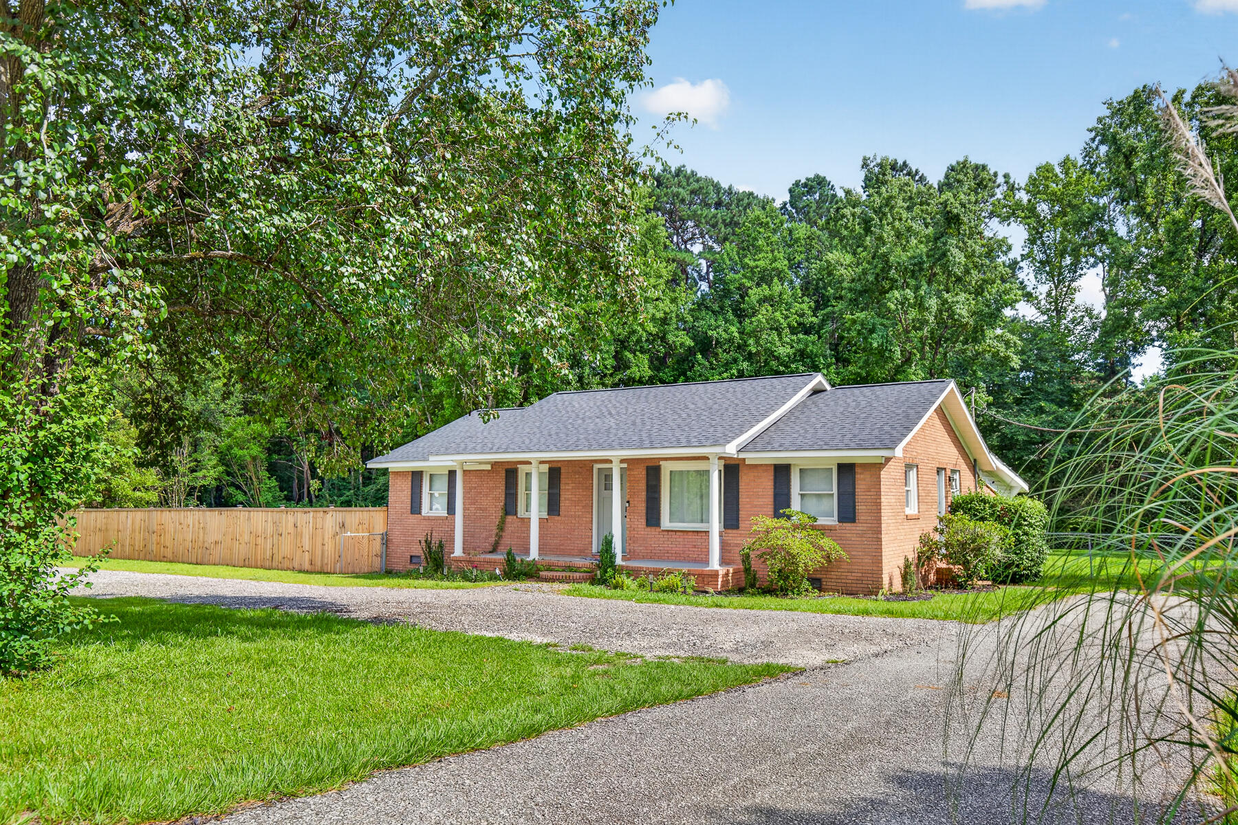 504 West Butternut Road Summerville, SC 29483 - Photo 5 of 46 HH-4