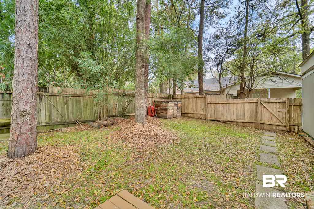 101 Paige Circle Daphne, AL 36526 - Photo 14 of 15 Backyard