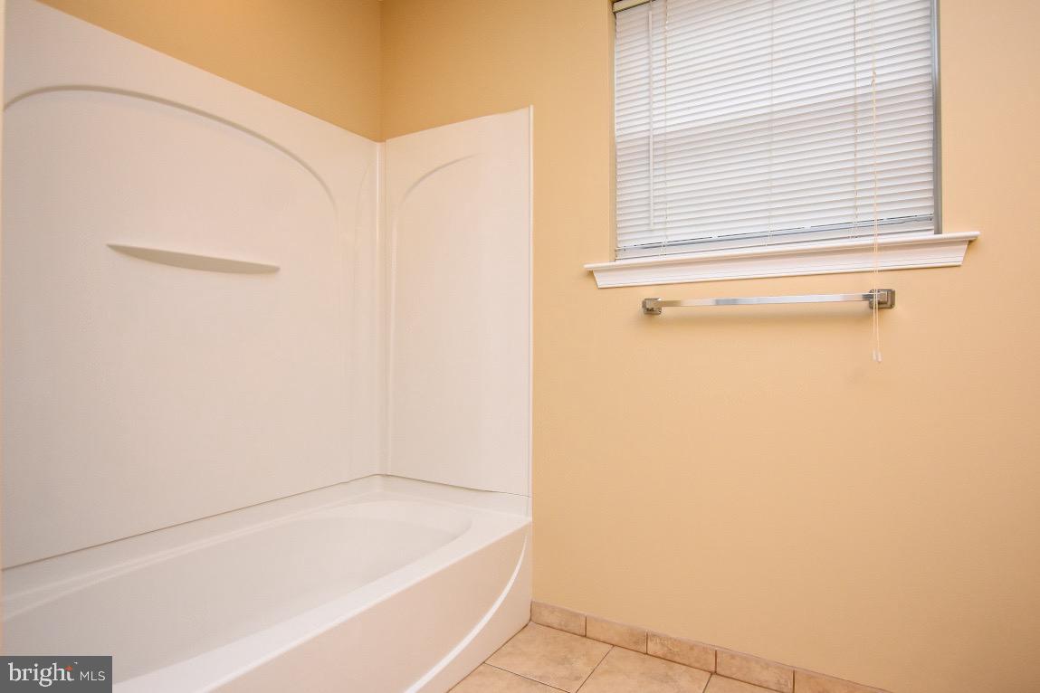 342 Nicholas Drive Delran, NJ 08075 - Photo 20 of 21