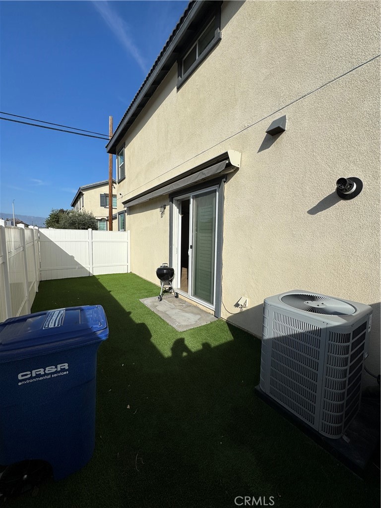 501 Villa Way Colton, CA 92324 - Photo 36 of 37