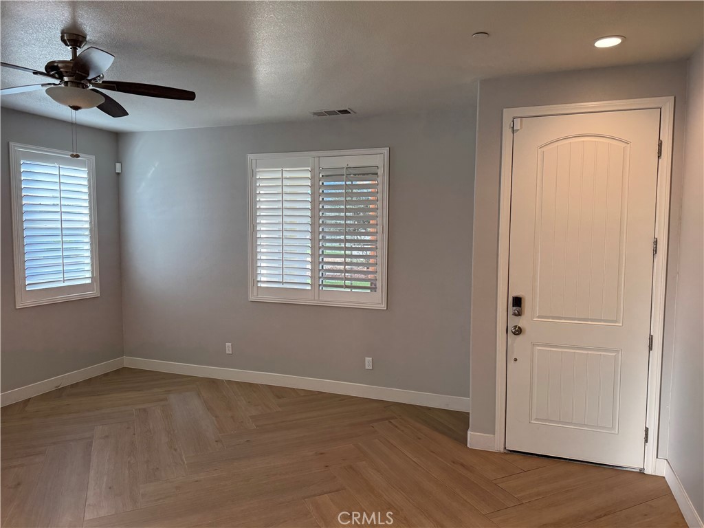 501 Villa Way Colton, CA 92324 - Photo 7 of 37