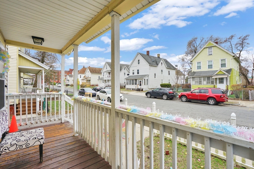 49 Andrew Street Springfield, MA 01109 - Photo 4 of 9