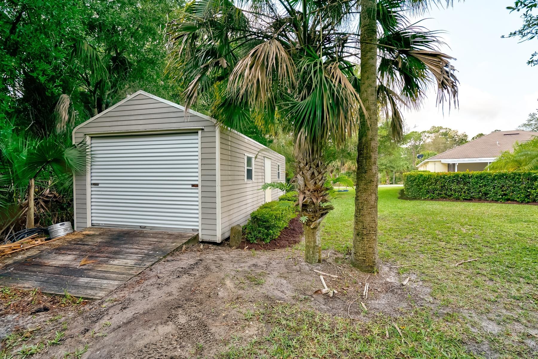 5770 Russakis Road Fort Pierce, FL 34951 - Photo 31 of 37 5770-Russakis-Dr-041