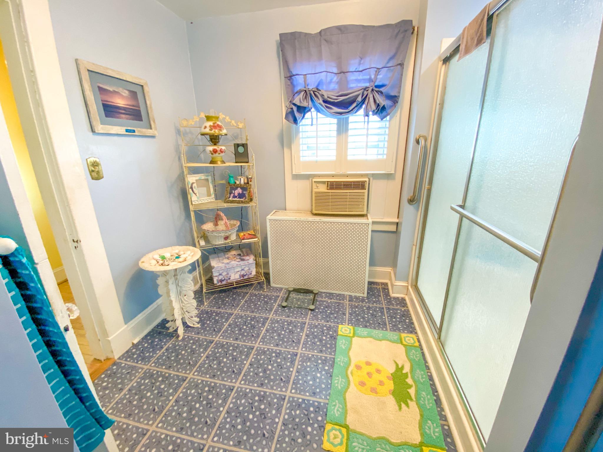 306 Hawthorne Road Linthicum Heights, MD 21090 - Photo 29 of 50 Main bathroom to upper level