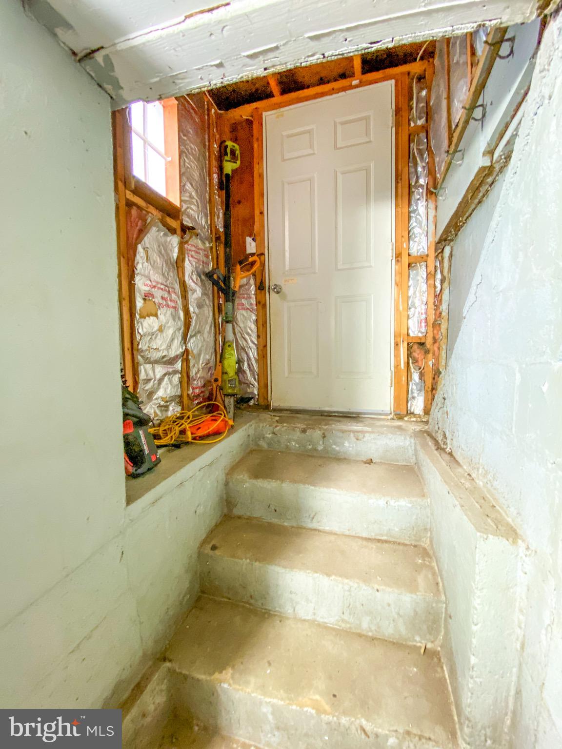 306 Hawthorne Road Linthicum Heights, MD 21090 - Photo 44 of 50 Entry to basement from the outside