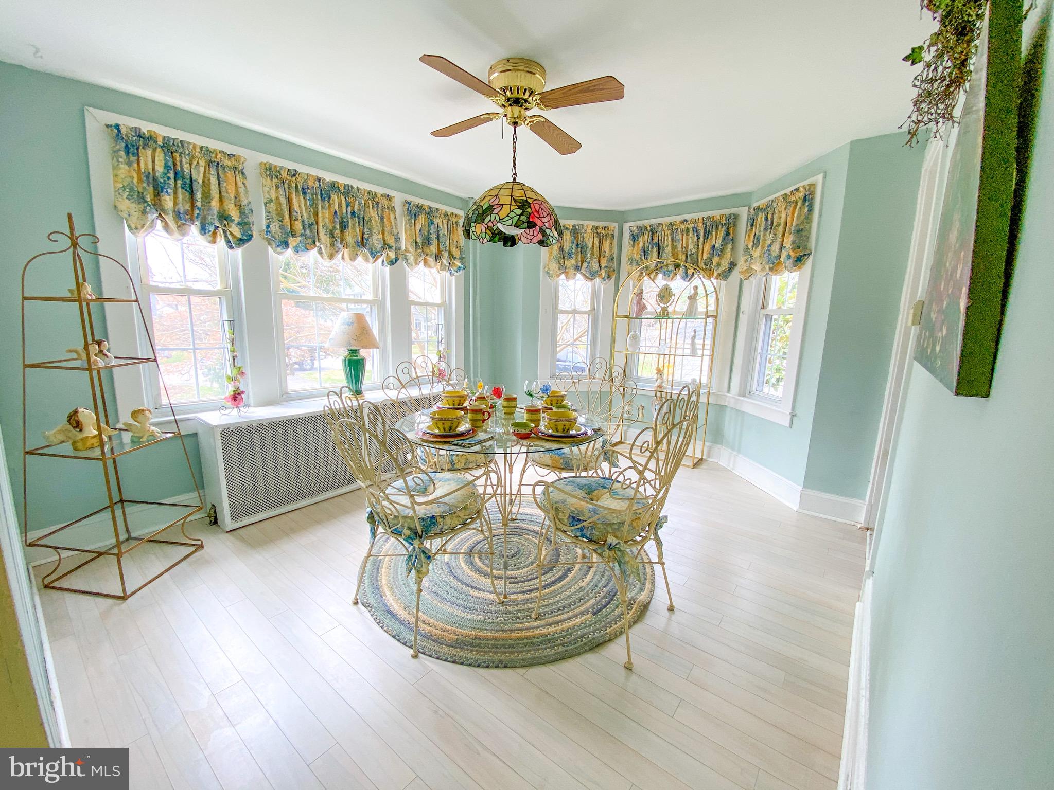 306 Hawthorne Road Linthicum Heights, MD 21090 - Photo 5 of 50 Dining room