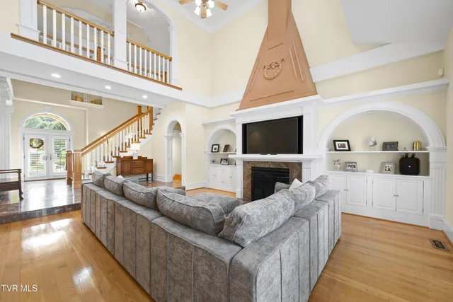 $1,950,000 | 408 Fairway Estates Drive, Blountville, TN 37617