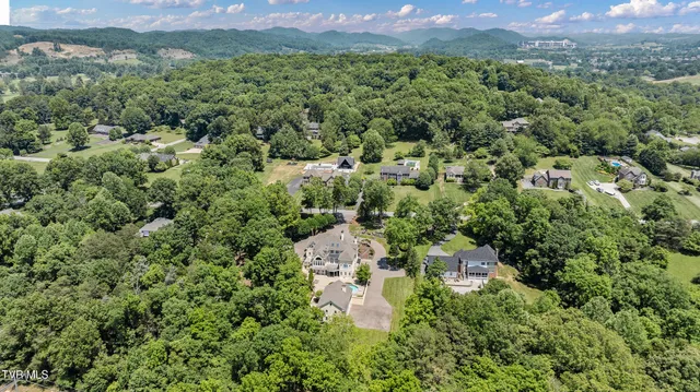 $1,950,000 | 408 Fairway Estates Drive, Blountville, TN 37617