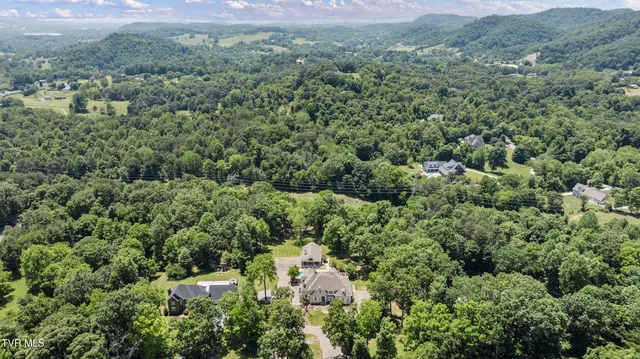 $1,950,000 | 408 Fairway Estates Drive, Blountville, TN 37617