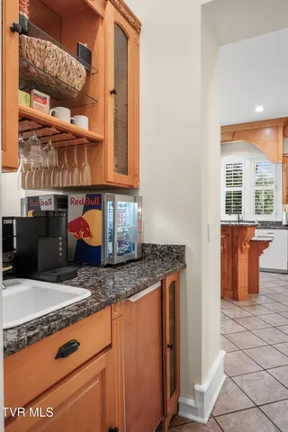 $1,950,000 | 408 Fairway Estates Drive, Blountville, TN 37617