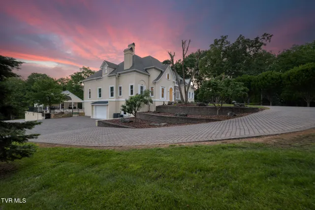 $1,950,000 | 408 Fairway Estates Drive, Blountville, TN 37617