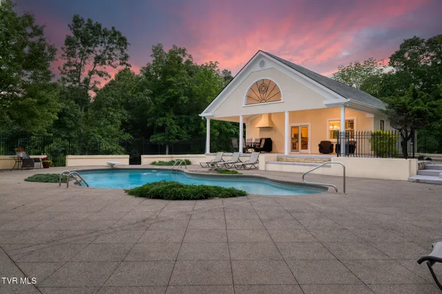 $1,950,000 | 408 Fairway Estates Drive, Blountville, TN 37617