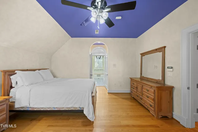 $1,950,000 | 408 Fairway Estates Drive, Blountville, TN 37617