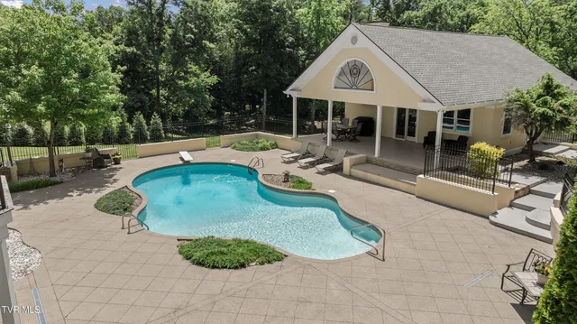 $1,950,000 | 408 Fairway Estates Drive, Blountville, TN 37617
