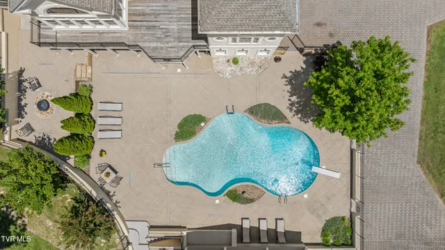 $1,950,000 | 408 Fairway Estates Drive, Blountville, TN 37617