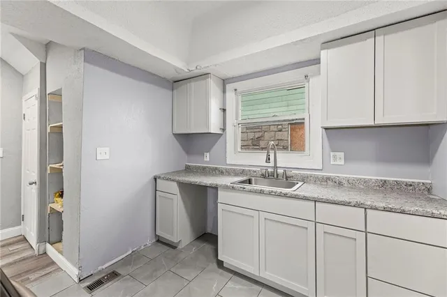 $168,999 | 3509 Brooklyn Avenue, Kansas City, MO 64109