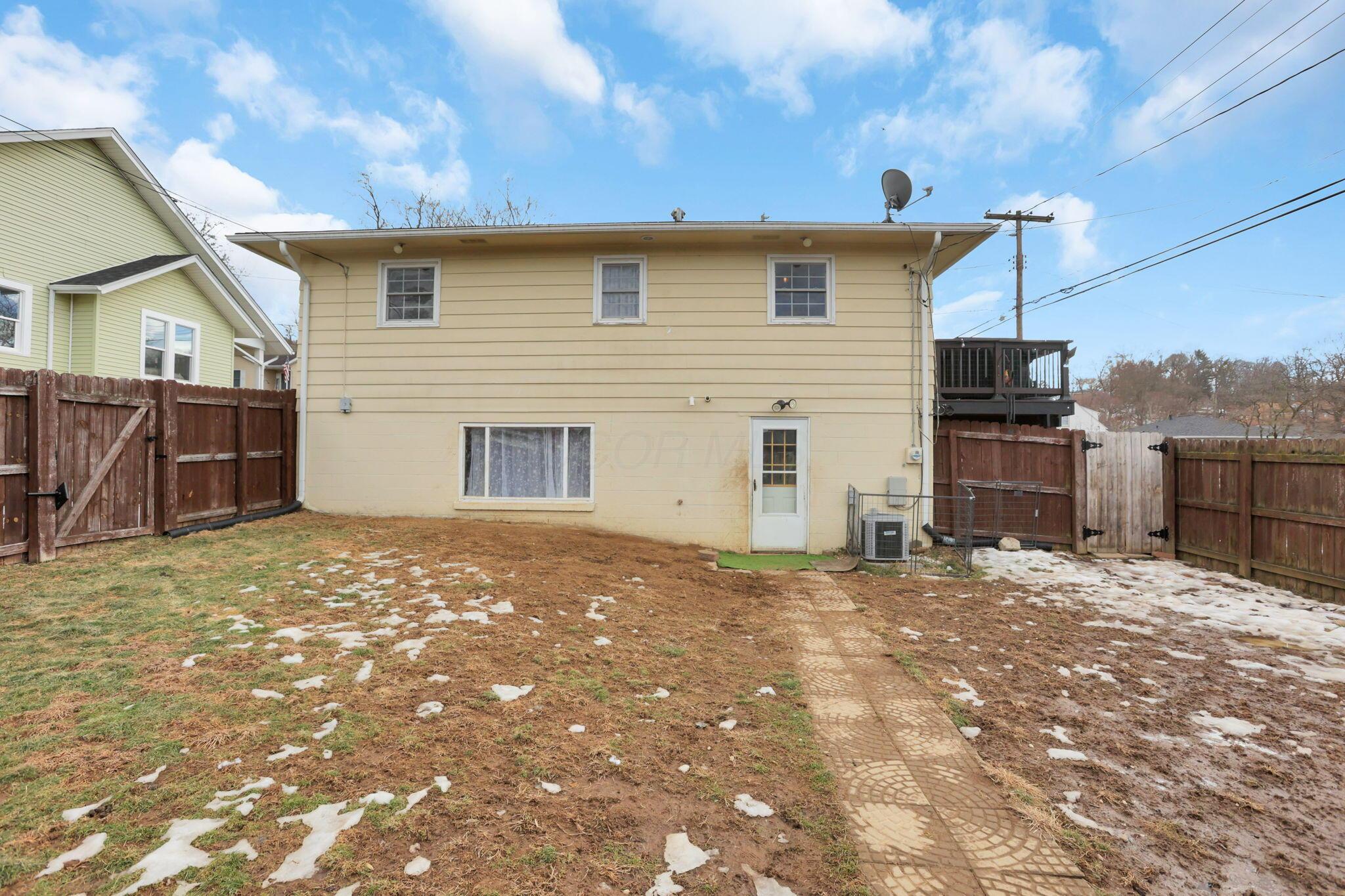115 Pool Street Lancaster, OH 43130 - Photo 41 of 53 40-web-or-mls-LO5A6040
