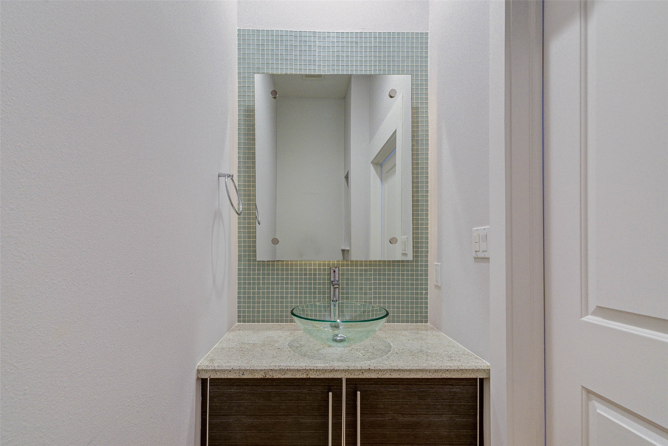 113 Tuam Street Houston, TX 77006 - Photo 9 of 20