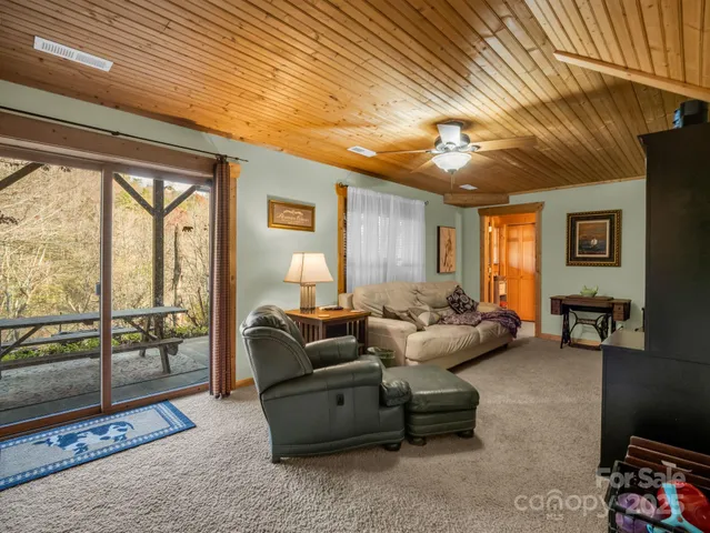 $834,000 | 301 Peaks Drive, Lake Lure, NC 28746