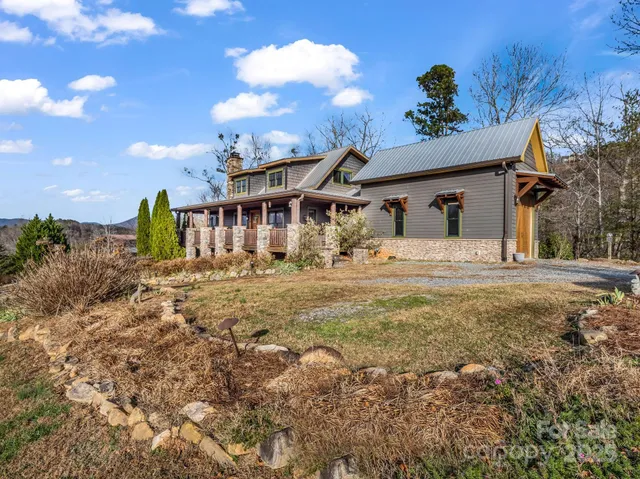 $834,000 | 301 Peaks Drive, Lake Lure, NC 28746