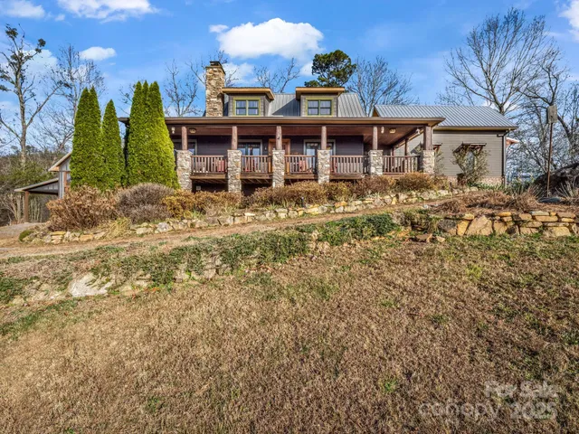 $834,000 | 301 Peaks Drive, Lake Lure, NC 28746
