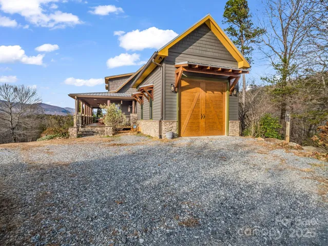 $834,000 | 301 Peaks Drive, Lake Lure, NC 28746