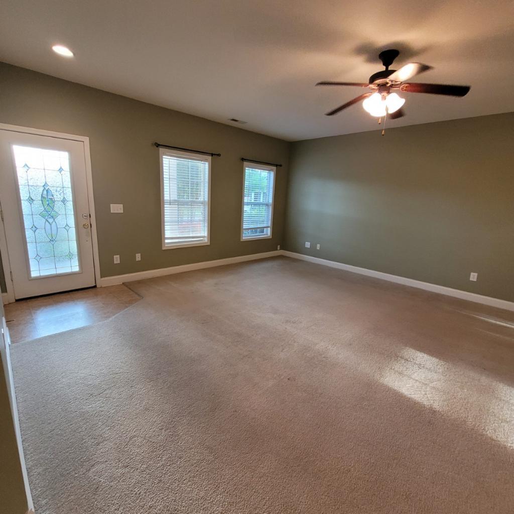 150 Hardinberry Street Oak Ridge, TN 37830 - Photo 3 of 18 IMG_1271